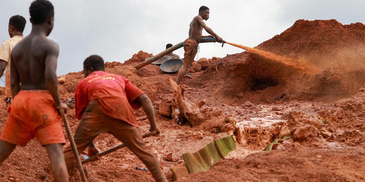 Almeno 100 morti nel crollo di una miniera d'oro in Repubblica Centrafricana
