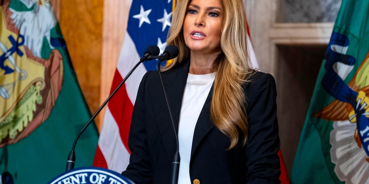 Melania Trump torna in pubblico alla Casa Bianca con 'Fostering the Future'