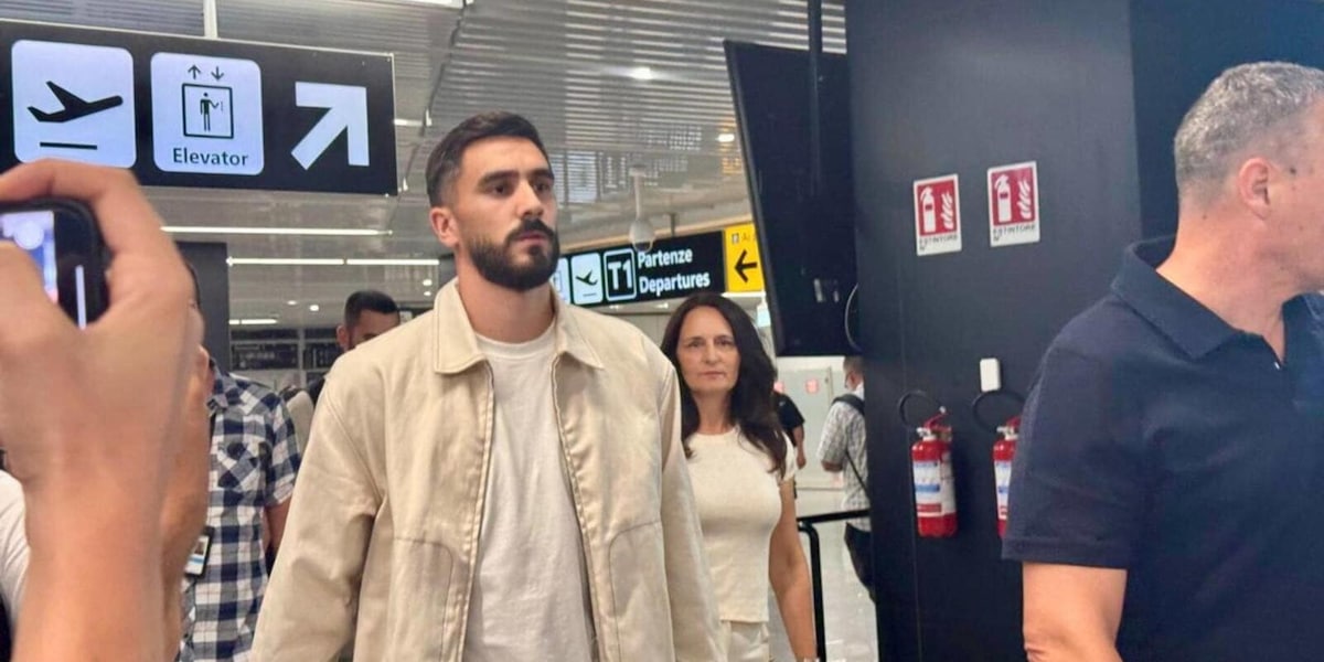 Lazio, ufficiale il colpo in difesa: preso Sutalo dall'Ajax 