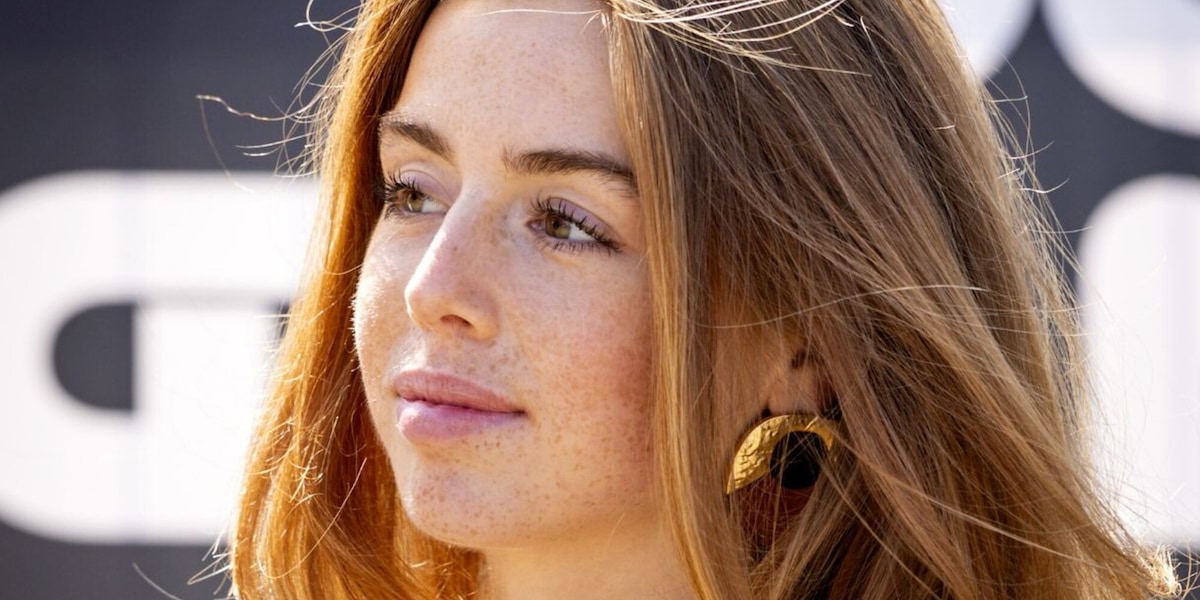 La Principessa Alexia è uno schianto al GP Olanda, tutti gli occhi sono per lei FOTO