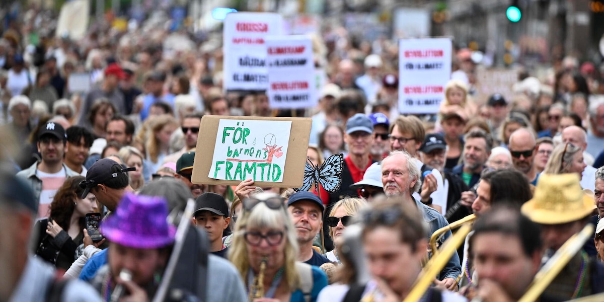 In 50.000 a manifestazione per il clima a Stoccolma, anche Greta Thunberg