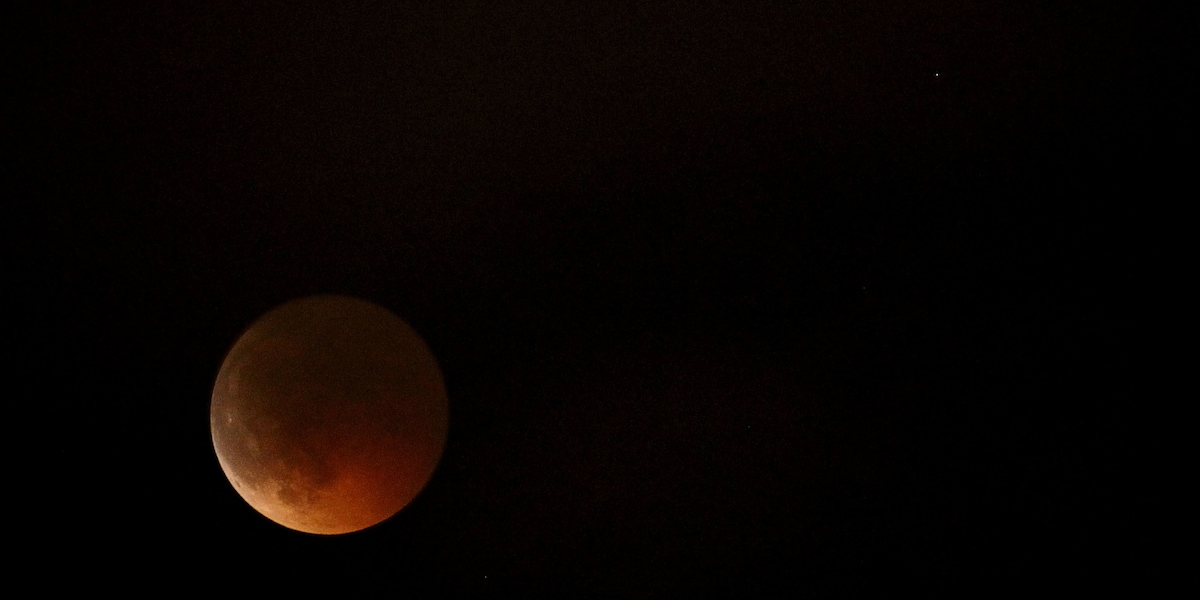 Dopo l'eclissi di Sole arriva quella di Luna, spettacolo all'alba del 28 agosto