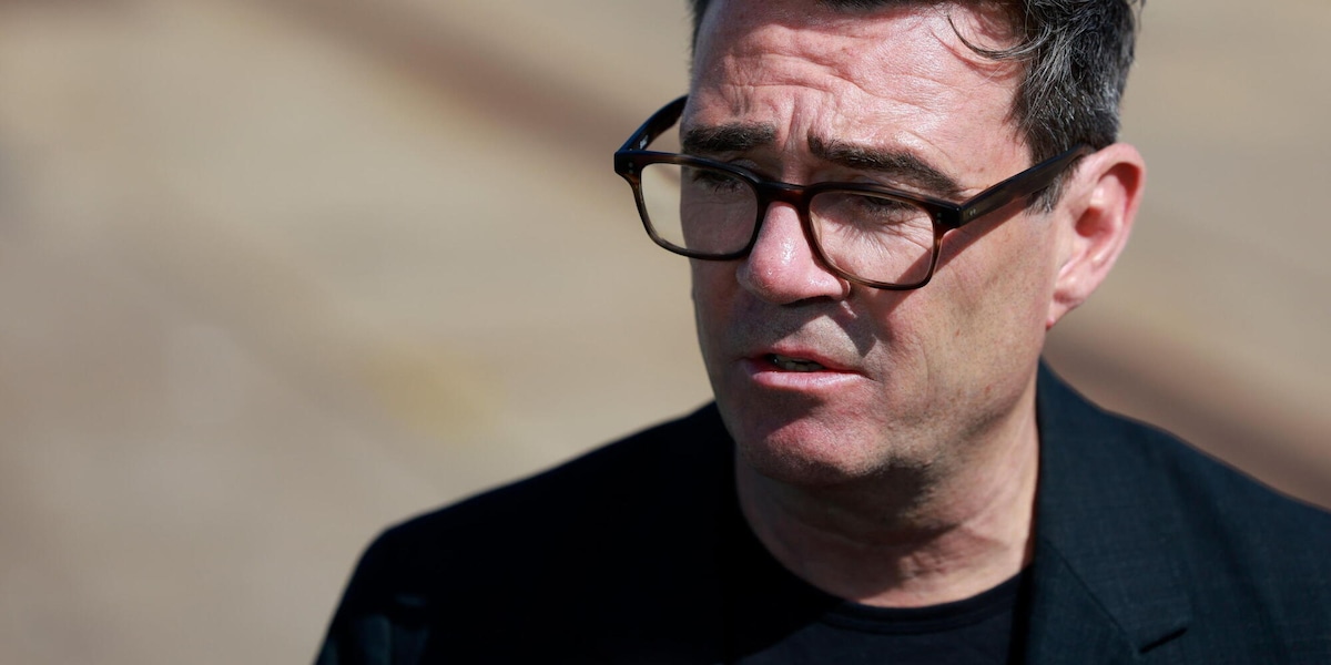 Burnham a Kiev, 'determinati a darvi l'aiuto militare che vi serve'