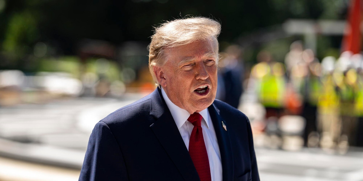 Trump, l'Iran sta completamente collassando