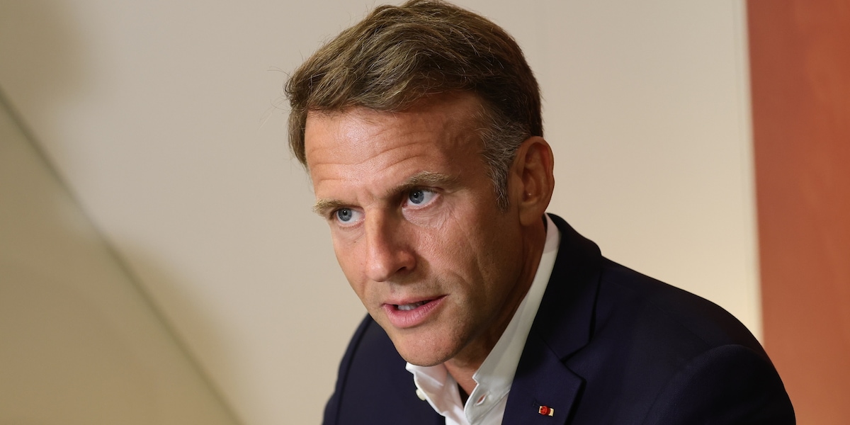 Macron, 'Mosca aumenterà le provocazioni, dobbiamo prepararci'