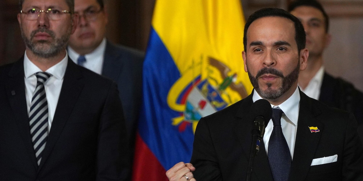 De la Espriella ordina operazioni contro l'immigrazione irregolare in Colombia