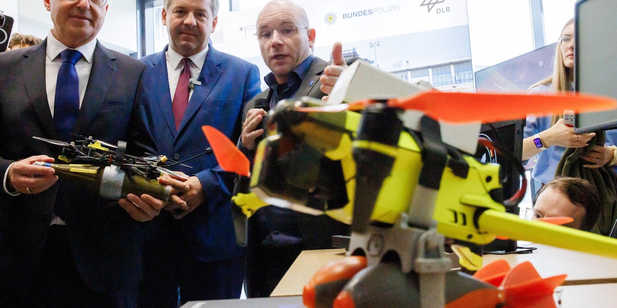 Media, spunta un terzo drone nell'attacco a Lipsia, esplosivo a bordo