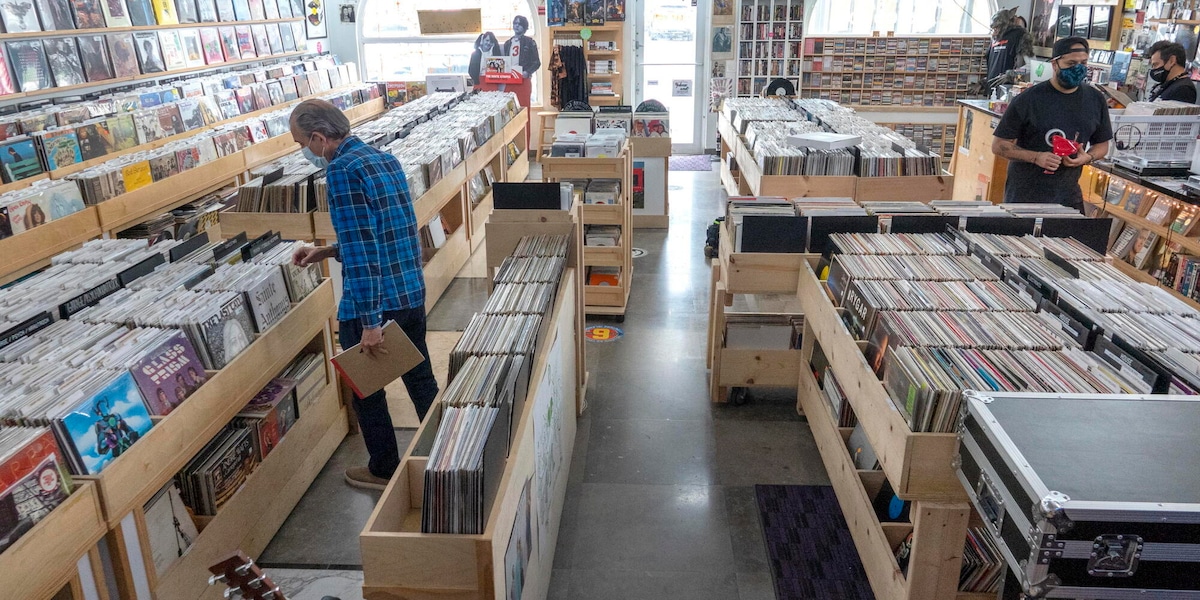 Nel primo semestre 2026 +7.3% per il mercato italiano della musica, boom del vinile