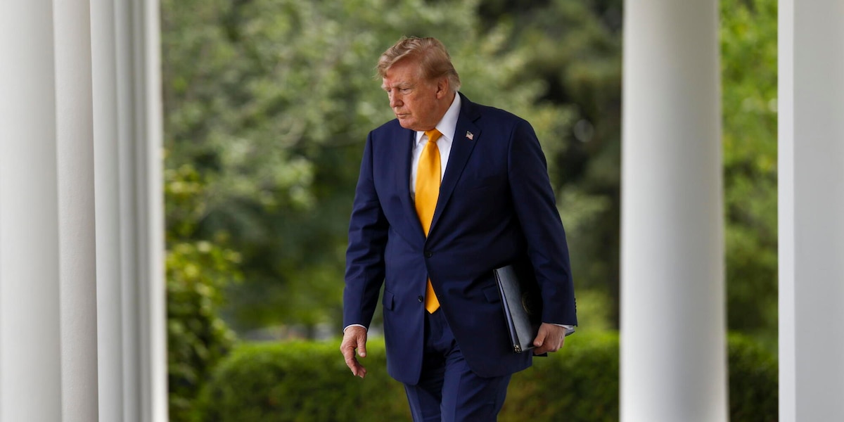 'Trump sospende le richieste di visto per immigrati in tutto il mondo'