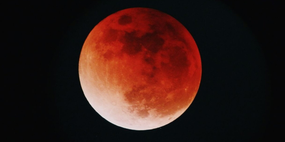 Eclissi della Luna Rossa il 28 agosto: a che ora e dove vederla