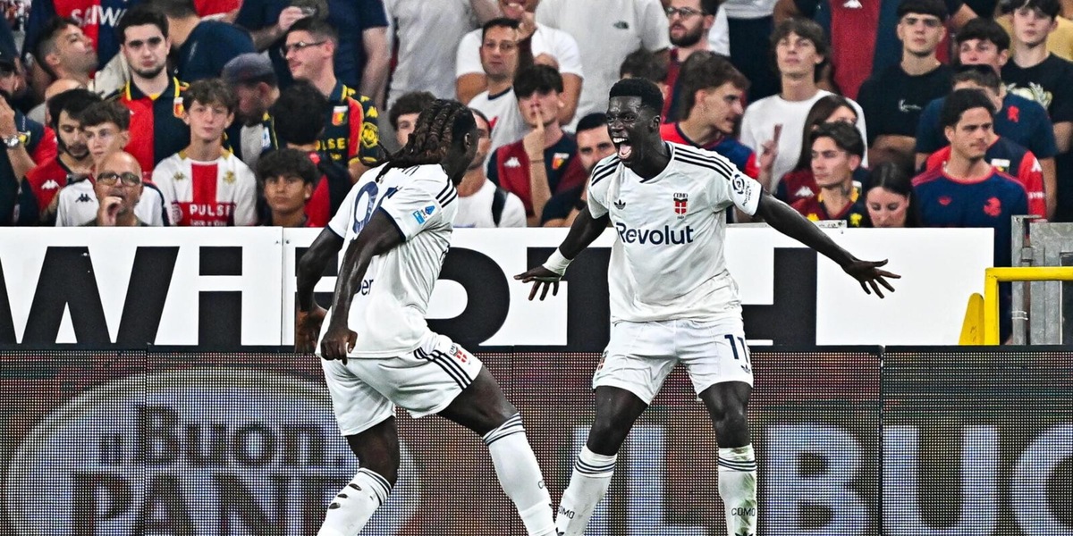 Il Como travolge il Genoa, Fabregas cala il poker e vola da solo in vetta per una notte. Esordio con assist per Kean. Terzo ko di fila per De Rossi