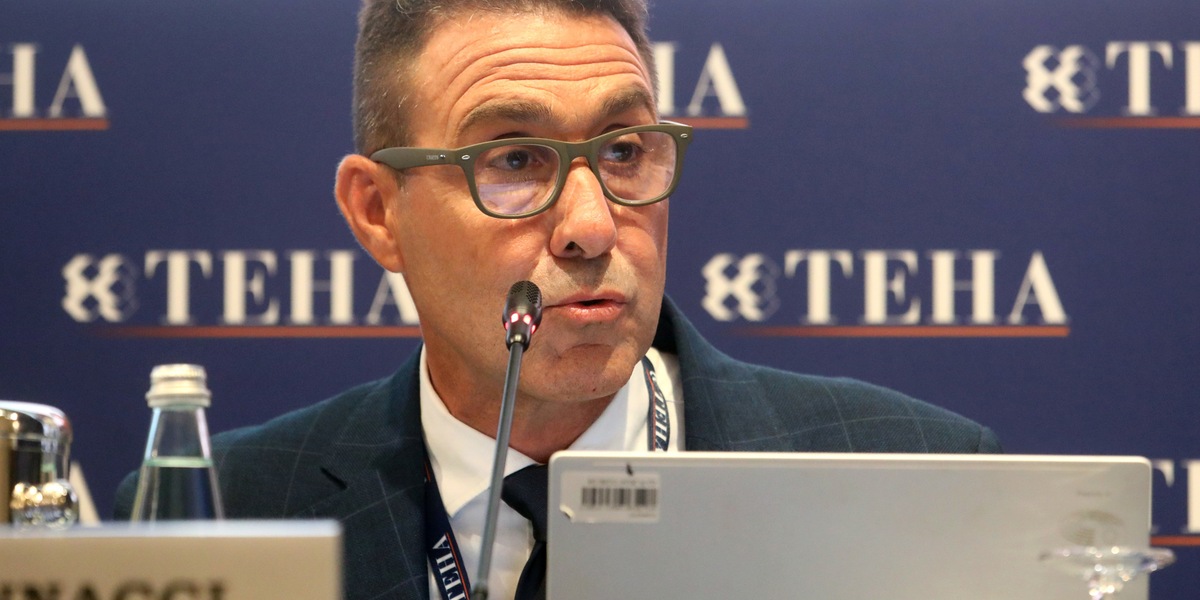 Vannacci, Ue schierata con Ucraina ma importa ancora gas russo, schizofrenia