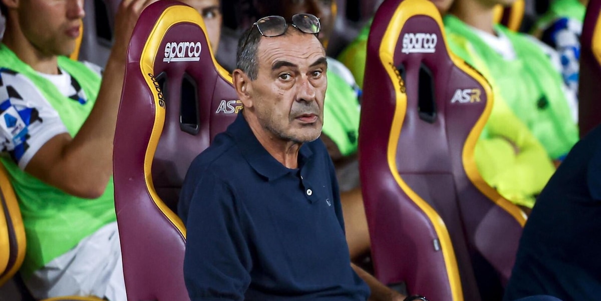La resa di Sarri: "La Roma mi ha impressionato, lotterà per il titolo"