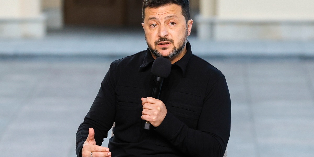 Zelensky, spero di incontrare Trump questo mese per discutere di difesa aerea