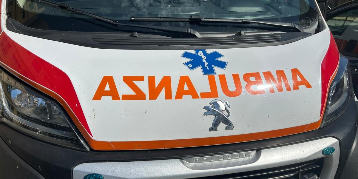 Morto operaio di 34 anni precipitato nel vuoto in un oleificio