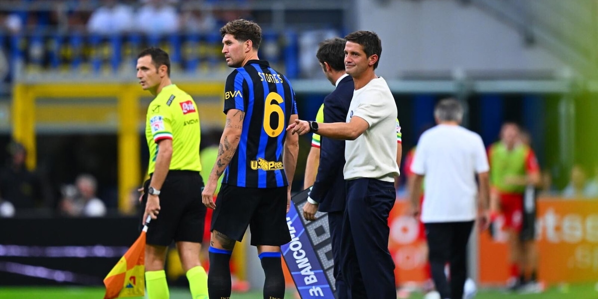 Chivu cambia ancora la difesa dell’Inter: pronto Stones da titolare