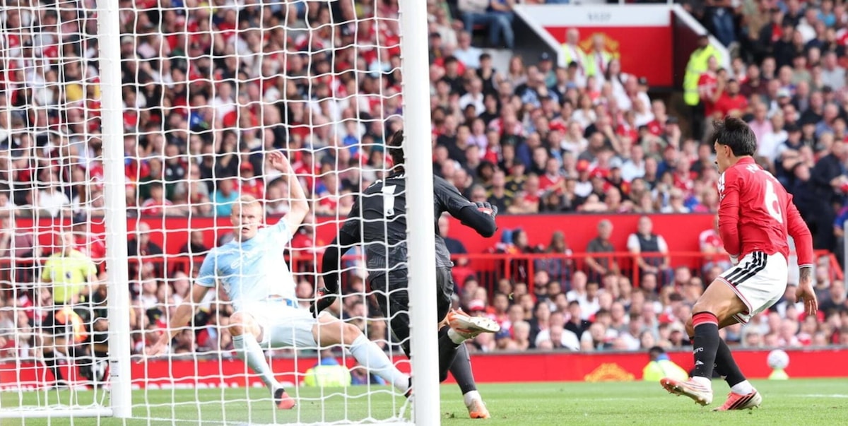 Haaland affonda lo United e decide il derby di Manchester: il City aggancia l'Arsenal in vetta