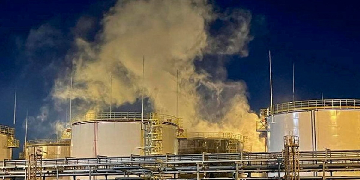 Cremlino, 'bene l'appello di Trump a Kiev su stop a raid sulle raffinerie'