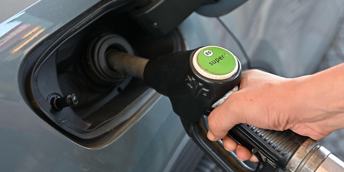 Nuovi rialzi per il prezzo dei carburanti, gasolio self a 2,346 euro in autostrada