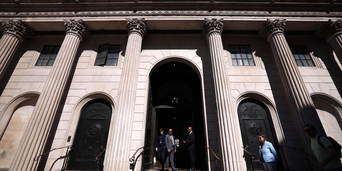 La Bank of England lascia i tassi invariati al 3,75%