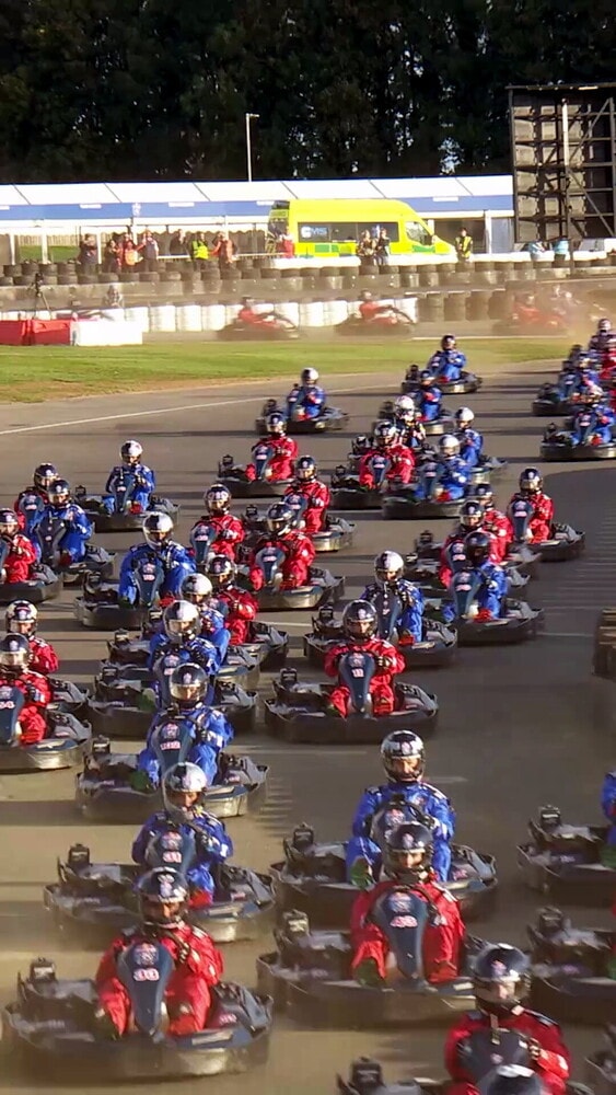 Verstappen, pazzesca impresa sui kart: supera 100 avversari in 14 minuti!