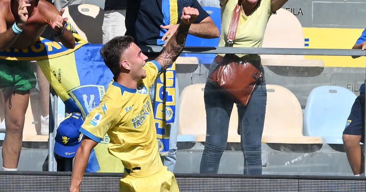 Frosinone-Como, Alvini può fermare la corsa di Fabregas? Ecco cosa dicono le quote