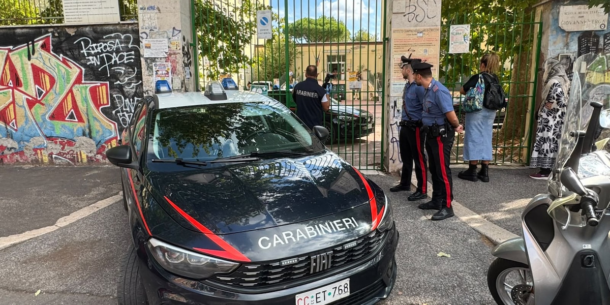 Prof accoltellata, i compagni 'aveva ricevuto un debito e la odiava'