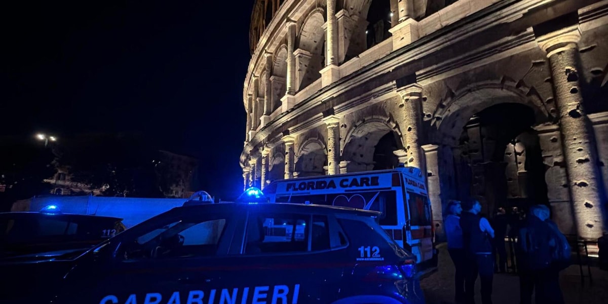 Precipita durante lavori al Colosseo, muore operaio