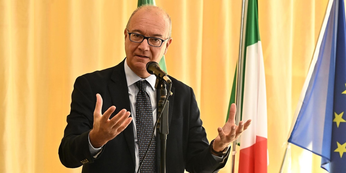 Bozza decreto scuola, multe fino a 1.000 euro per il burqa
