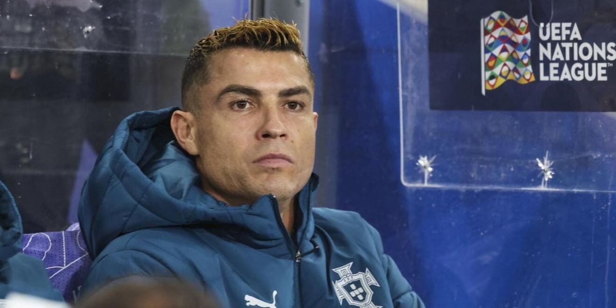Cristiano Ronaldo ora è un caso: resta in panchina e non festeggia coi compagni. Ma c'è un dato che impressiona...
