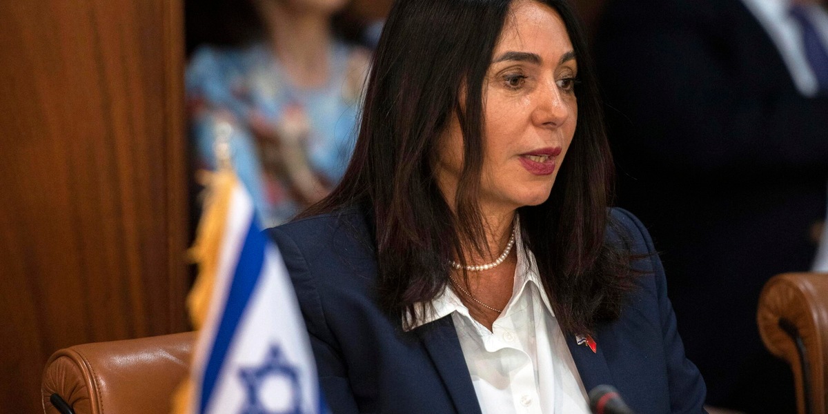 'Ministra trasporti Israele chiede sospensione voli FlyDubai durante indagini