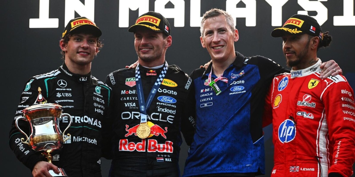 LIVE Verstappen vince in Malesia davanti ad Antonelli. Ferrari, che rimonta dopo una partenza shock: Hamilton chiude 3°, Leclerc 4°