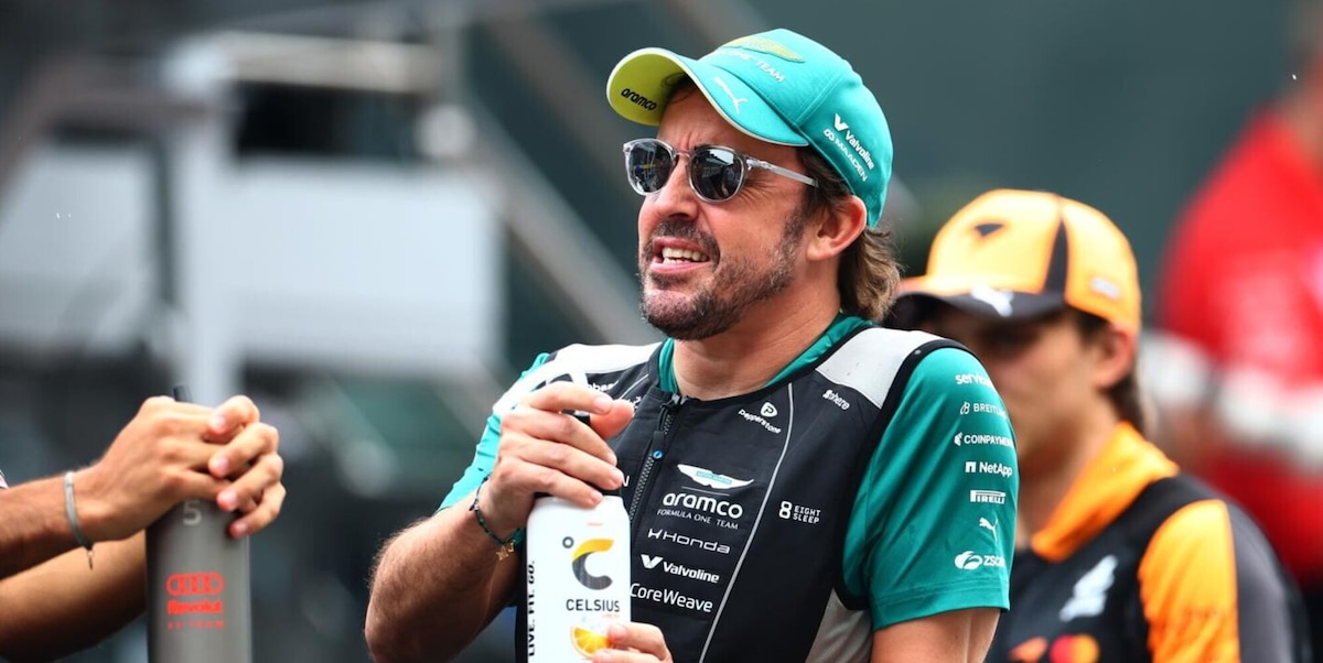 Fernando Alonso torna a correre in Dakar: la sfida nel 2027 su un Aston Martin...da Call of Duty!