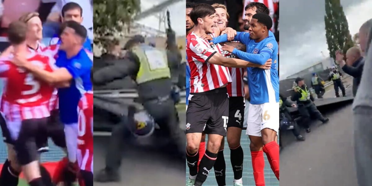 FOTO Derby violentissimo tra Southampton e Portsmouth: rissa in campo e scontri tra tifosi e polizia fuori dallo stadio