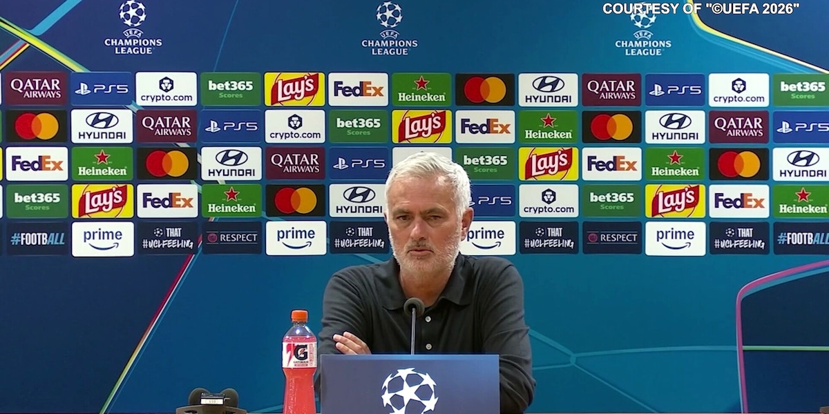 Mourinho: "Non ci sono parole per questa accoglienza"