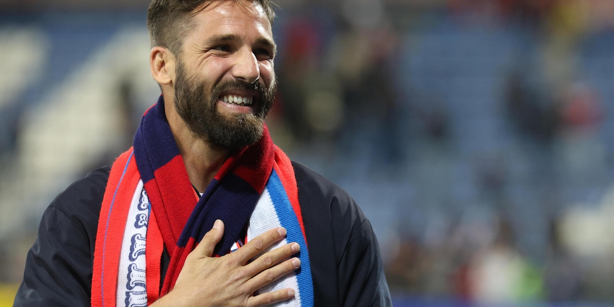 Pavoletti dà addio al calcio giocato, ora un futuro da direttore sportivo