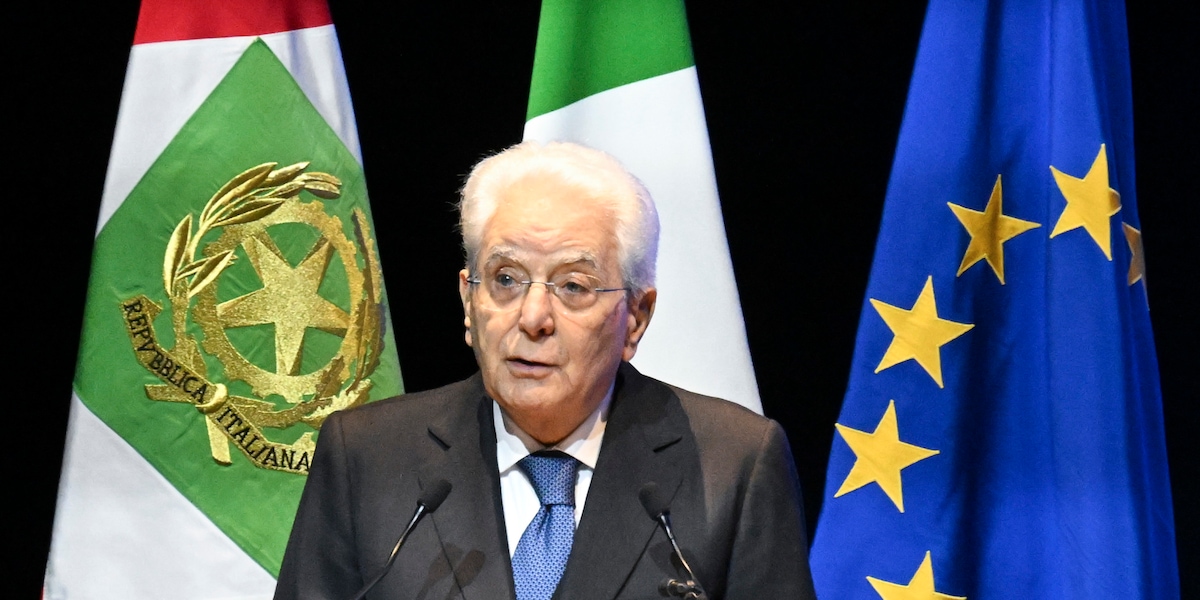 Mattarella promulga la Giornata della carta ma avverte, aumentano vertiginosamente