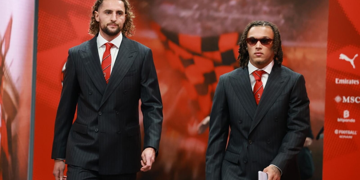 Rabiot e Diego Moreira, che look all'arrivo a San Siro: lo stile Milan è impeccabile! FOTO
