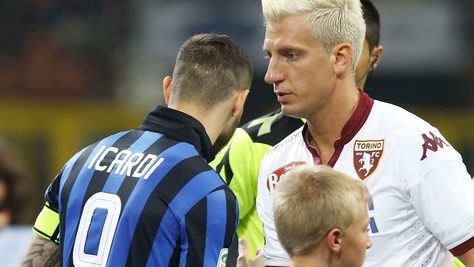 Maxi Lopez contro Icardi: "Attacca il telefono ai miei figli mentre parliamo"
