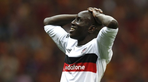 Demba Ba: “I giocatori neri dovrebbero lasciare la Serie A”