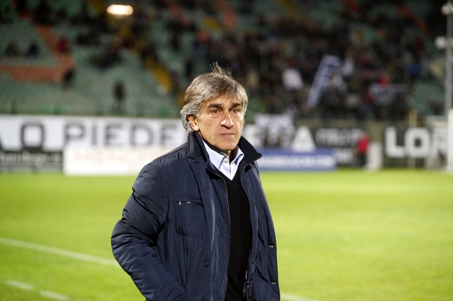 Lega Pro Lucchese, esonerato il tecnico Galderisi Lega Pro Lucchese, esonerato il tecnico Galderisi
