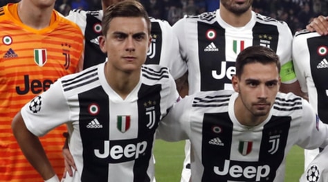 Juve-Ajax: giocano De Sciglio e Dybala