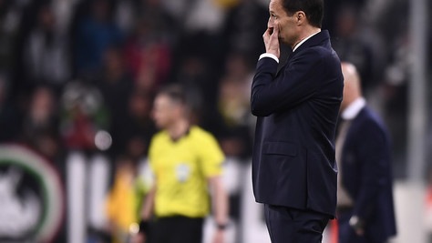 Juventus, i tifosi "esonerano" Allegri