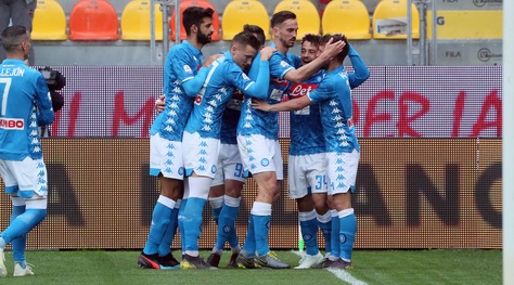 Frosinone-Napoli 0-2: Mertens come Maradona, magia Younes