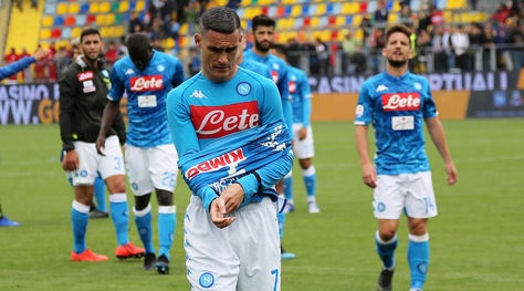Napoli, tifosi rilanciano la maglia a Callejon