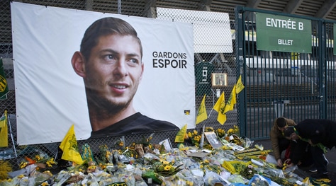 Emiliano Sala, foto del corpo diffuse sui social: due arresti