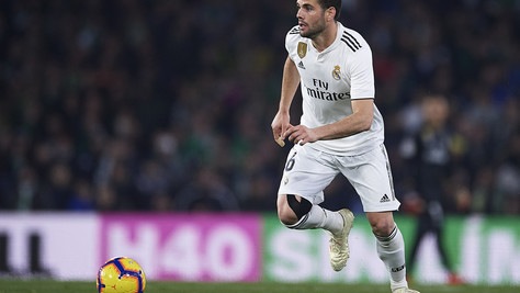 Inter, non solo Godin. Sondaggio per Nacho