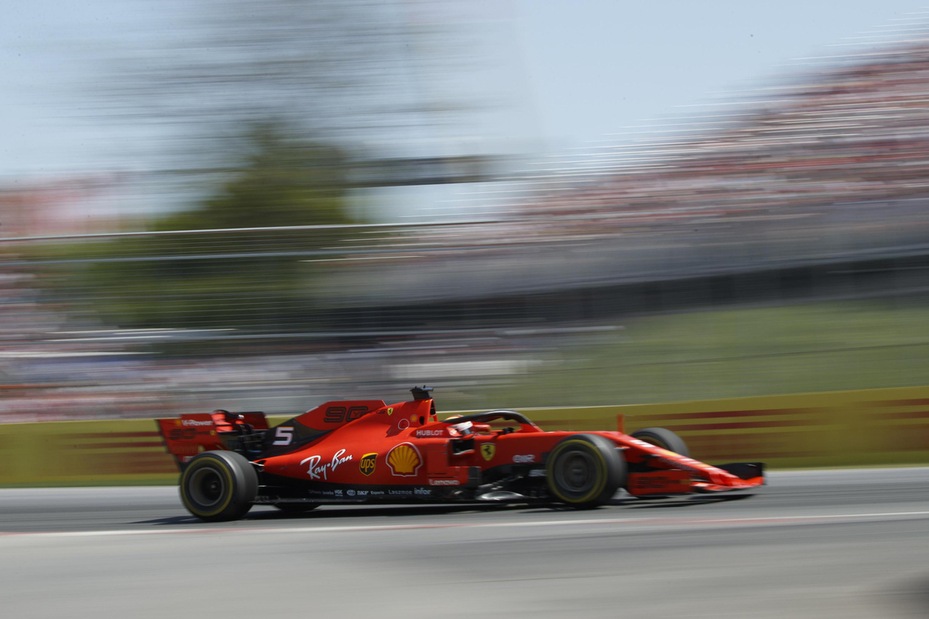 Ferrari presenta istanza per riesaminare penalizzazione Vettel