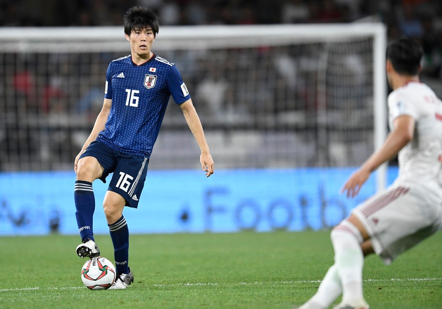 Bologna, il nome per la difesa è Tomiyasu