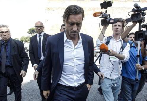 Conte disse a Totti: "Vengo, parliamone"